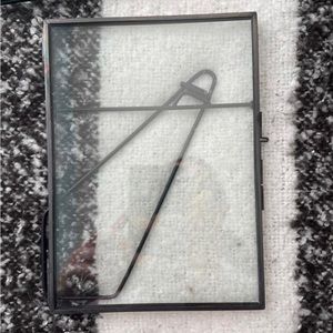 Glass Floating Photo Frames 5 x 7 Frames